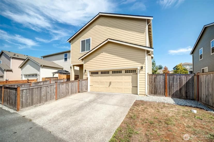 Property photo for 5510 87th Avenue Ne, Marysville photo 2