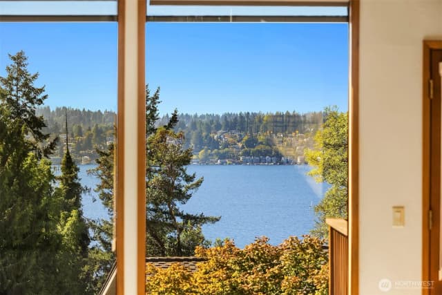 Property photo for 11925 73rd Place Ne, Kirkland