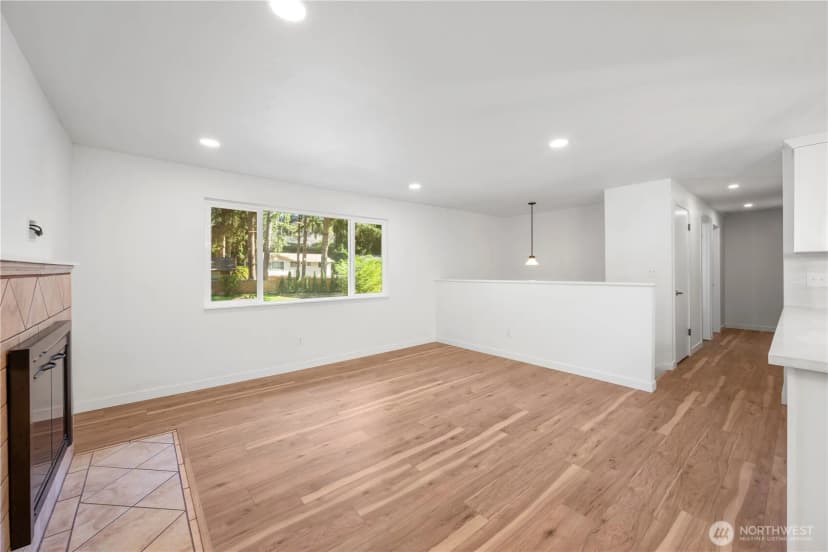 Property photo for 19216 34th Drive Se, Bothell photo 8