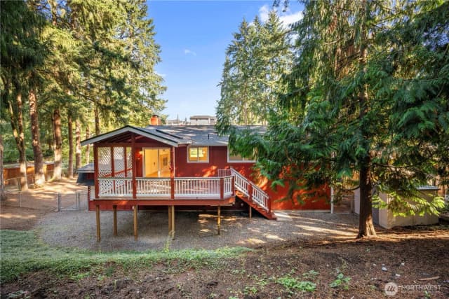 Property photo for 19216 34th Drive Se, Bothell photo 2