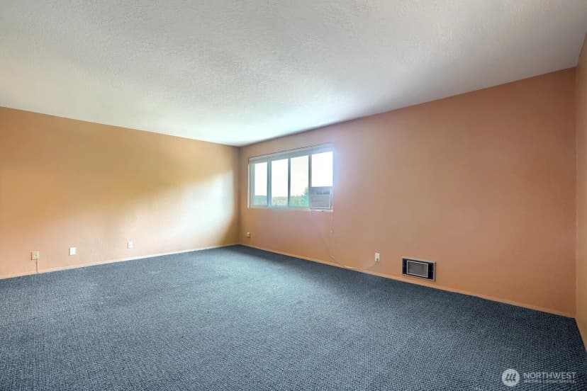 Property photo for 1723 Ne 179th St #2, Shoreline photo 10
