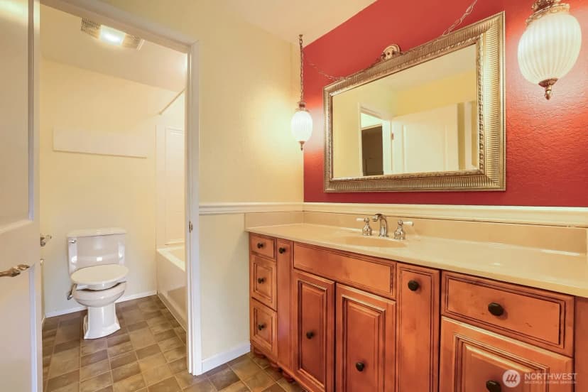 Property photo for 1723 Ne 179th St #2, Shoreline photo 11