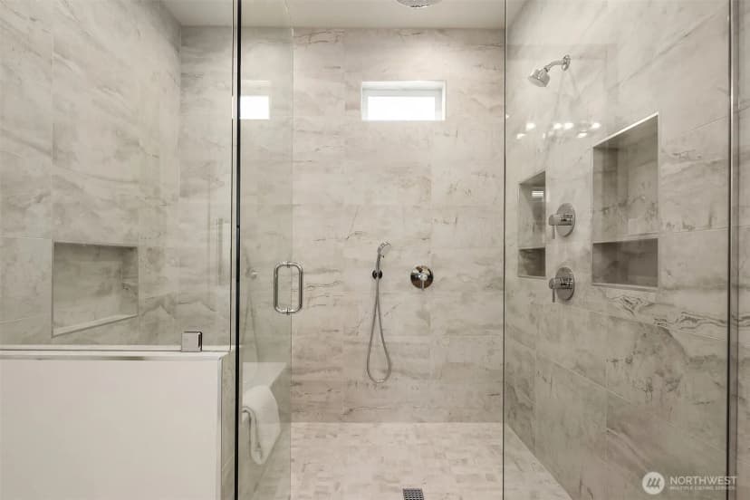 Property photo for 12523 Ne 94th Street, Kirkland photo 17