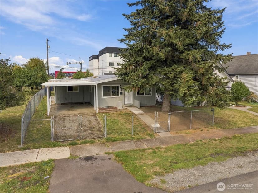 Property photo for 1609 E Wright Avenue, Tacoma photo 37