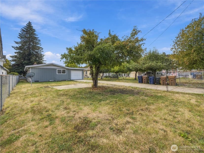 Property photo for 1609 E Wright Avenue, Tacoma photo 33