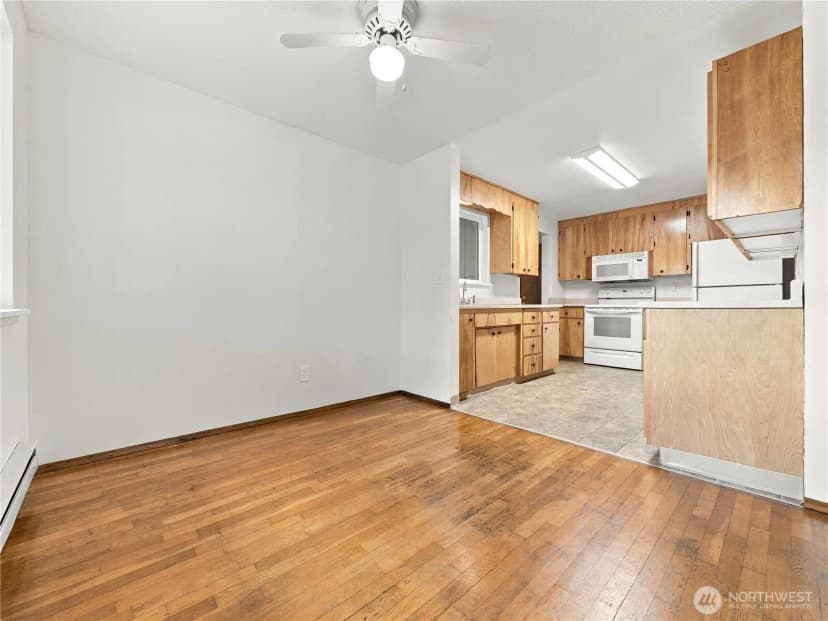 Property photo for 1609 E Wright Avenue, Tacoma photo 9