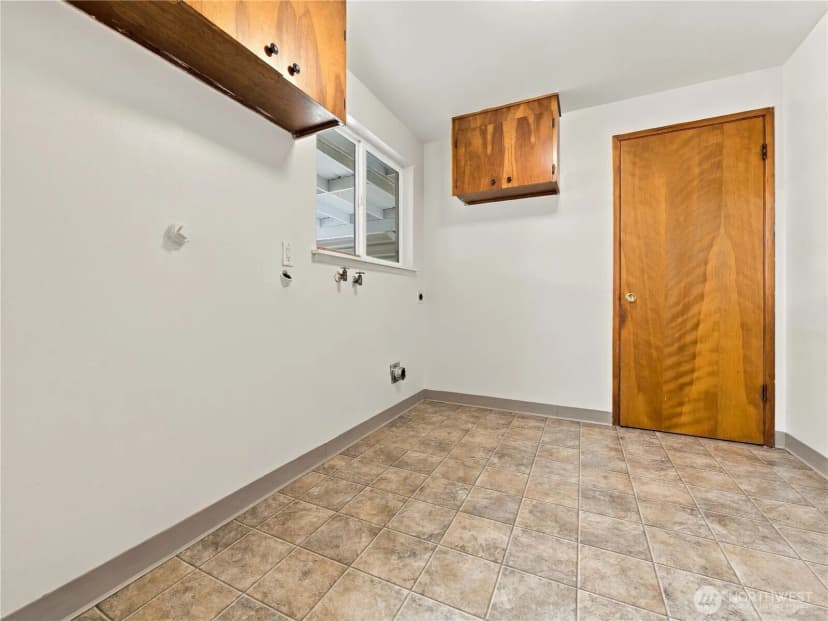 Property photo for 1609 E Wright Avenue, Tacoma photo 25