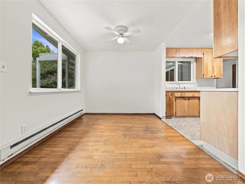 Property photo for 1609 E Wright Avenue, Tacoma photo 8