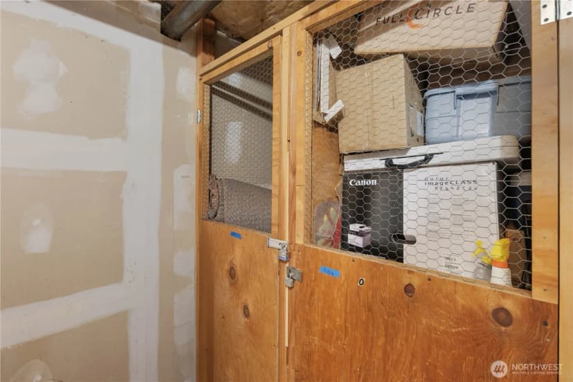 Property photo for 7111 Linden Avenue N #304, Seattle photo 36