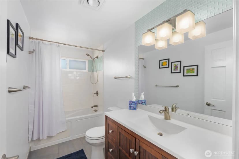 Property photo for 7111 Linden Avenue N #304, Seattle photo 29