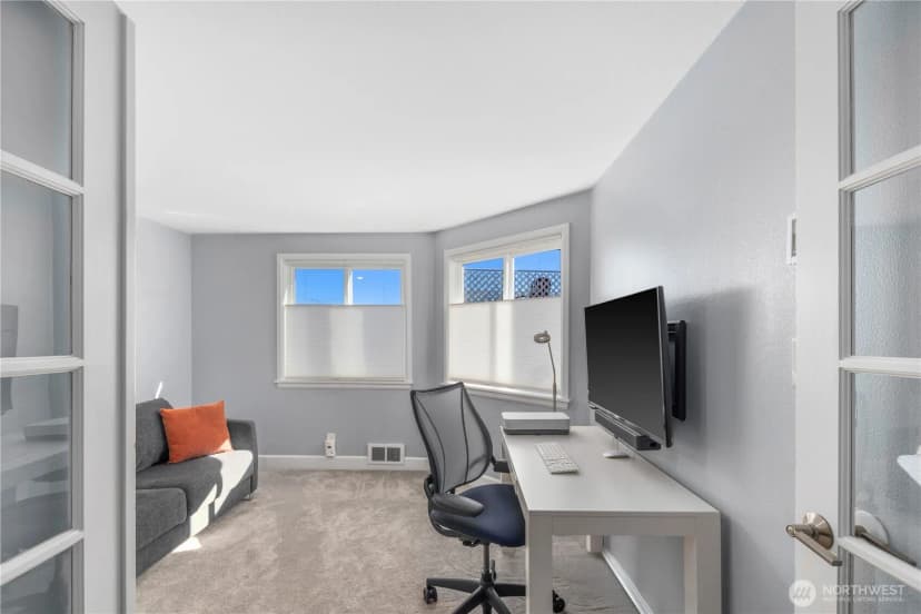 Property photo for 7111 Linden Avenue N #304, Seattle photo 25