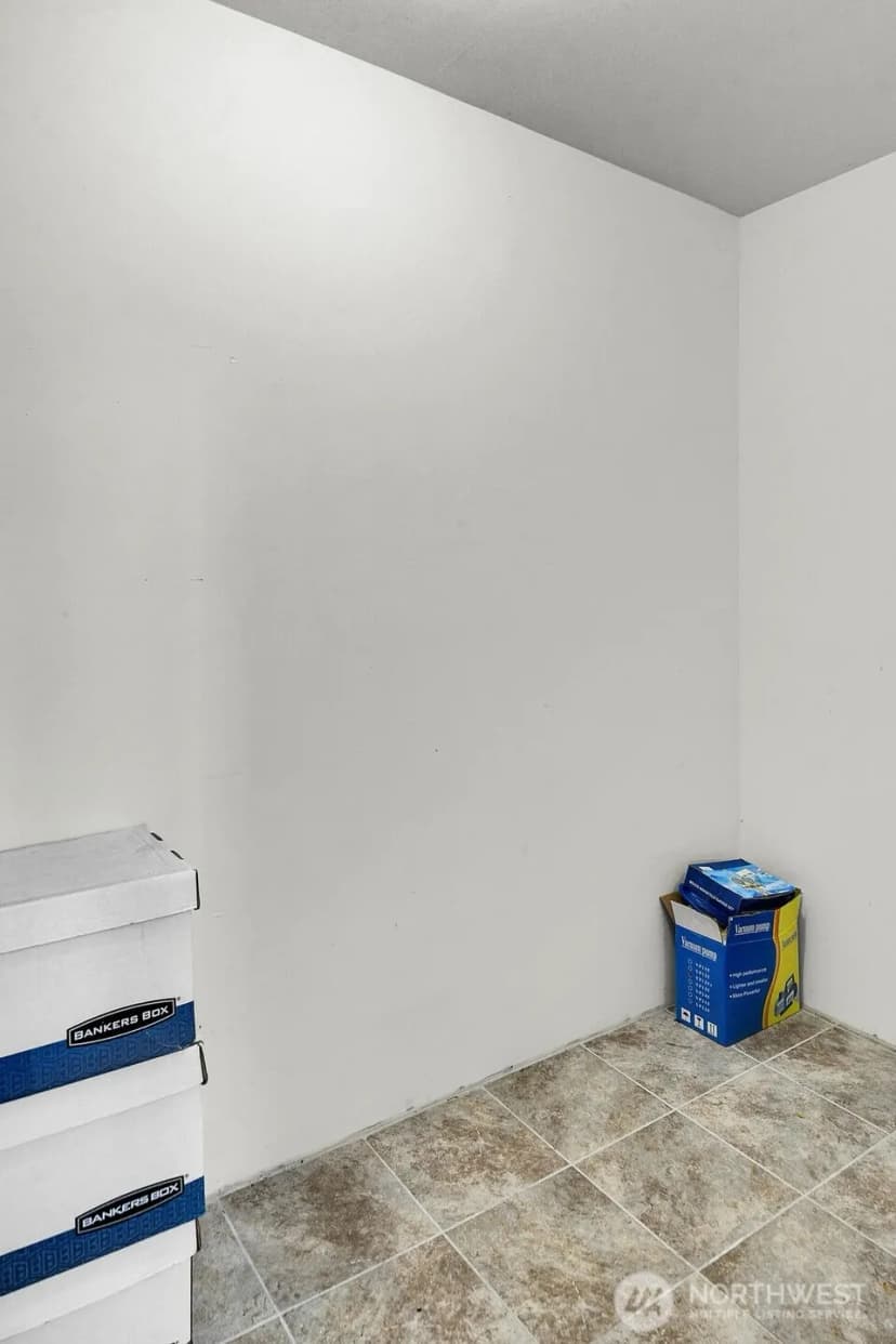 Property photo for 15406 Ne 15th Place #24, Bellevue photo 21