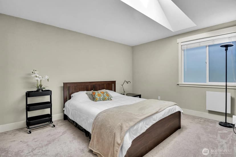 Property photo for 15406 Ne 15th Place #24, Bellevue photo 13