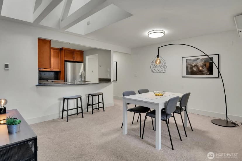 Property photo for 15406 Ne 15th Place #24, Bellevue photo 9