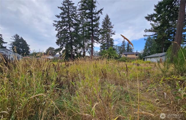 Property photo for 9114 E E Street, Tacoma photo 5