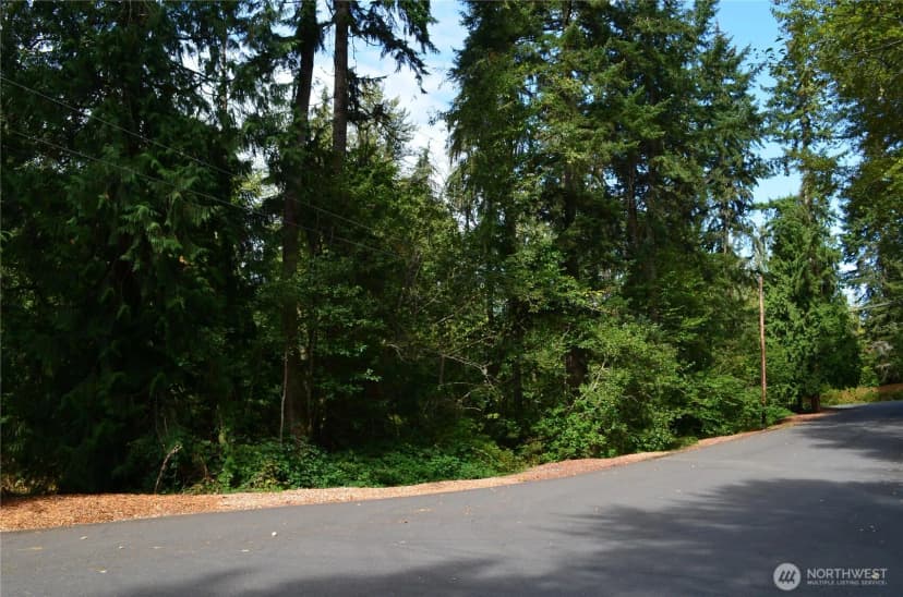 Property photo for 5 Xxx 180th Street Se, Bothell photo 2