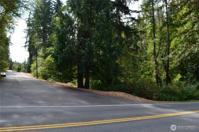 Property photo for 5 Xxx 180th Street Se, Bothell photo 3