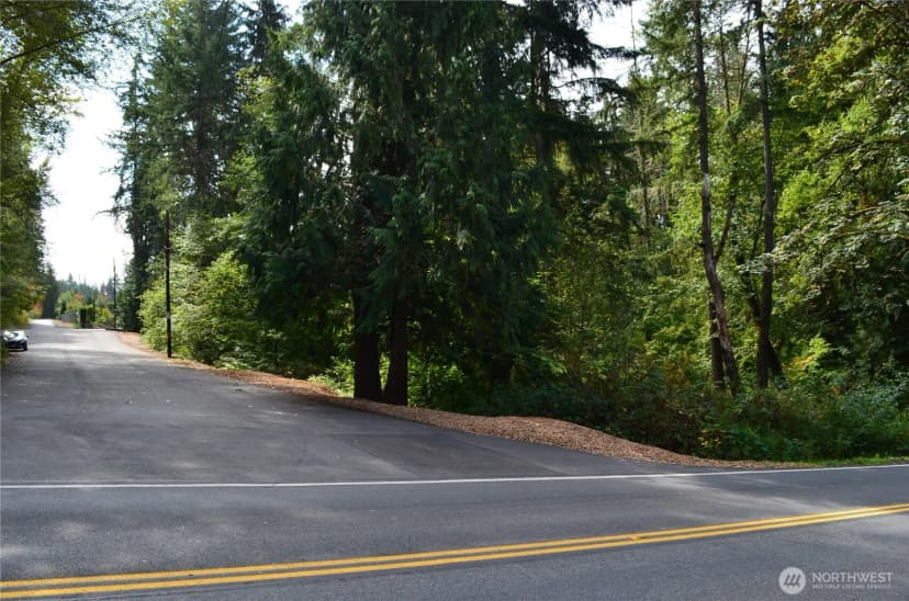 Property photo for 5 Xxx 180th Street Se, Bothell photo 3