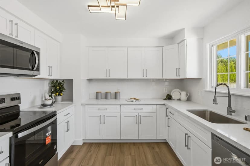 Property photo for 26622 18th Place S, Des Moines photo 15