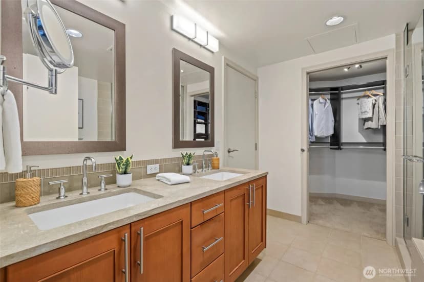 Property photo for 10650 Ne 9th Place #1624, Bellevue photo 14