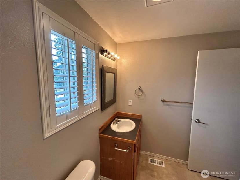 Property photo for 6729 S Mason Avenue, Tacoma photo 23