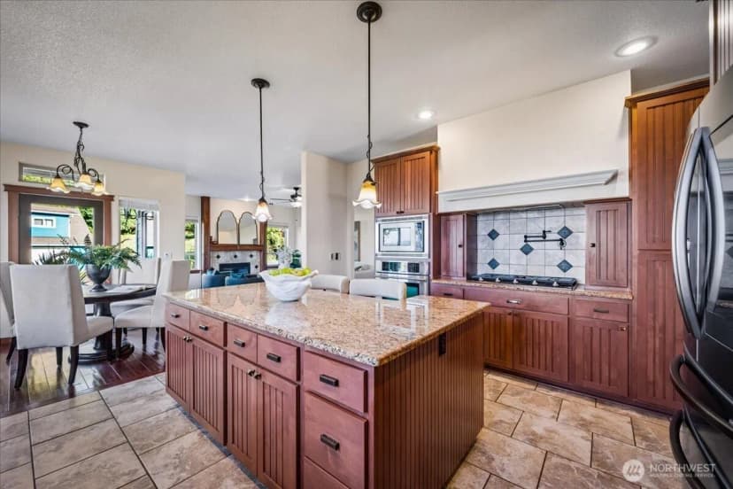 Property photo for 1374 Ahlstrom Rd E, Port Orchard photo 10