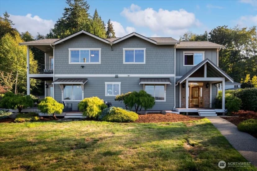 Property photo for 1374 Ahlstrom Rd E, Port Orchard photo 4