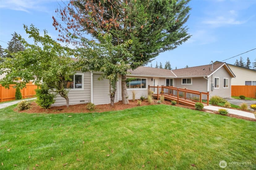 Property photo for 124 167th Place Sw, Bothell