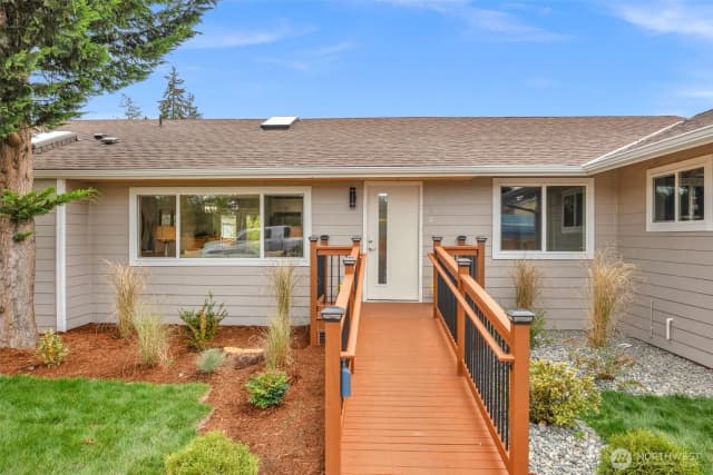 Property photo for 124 167th Place Sw, Bothell photo 5