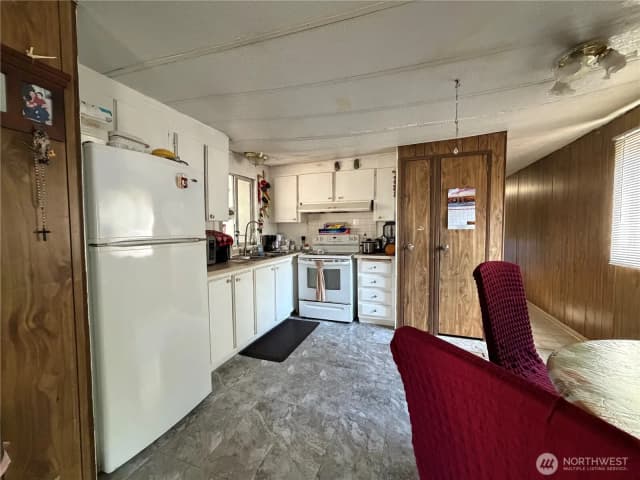 Property photo for 10515 Woodinville Drive #97, Bothell photo 4