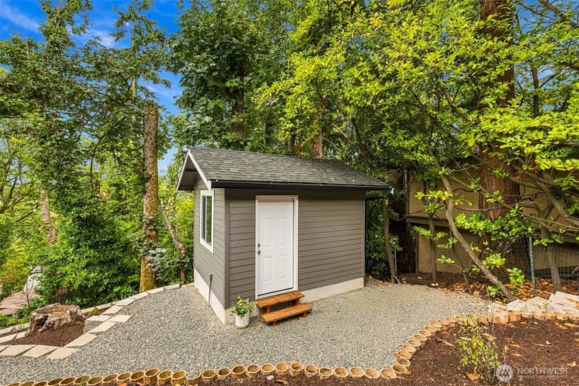 Property photo for 4548 144th Avenue Se, Bellevue photo 25