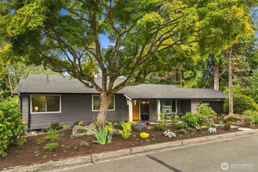 Property photo for 4548 144th Avenue Se, Bellevue photo 3