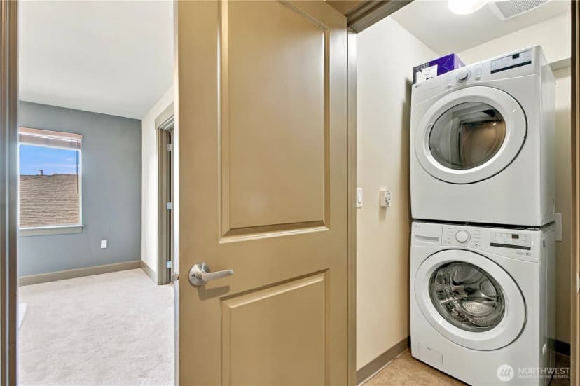 Property photo for 2115 201st Pl Se #j2, Bothell photo 21