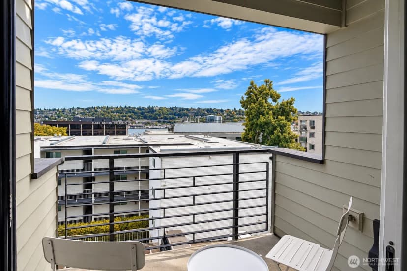Property photo for 1710 Dexter Ave N #a, Seattle photo 19