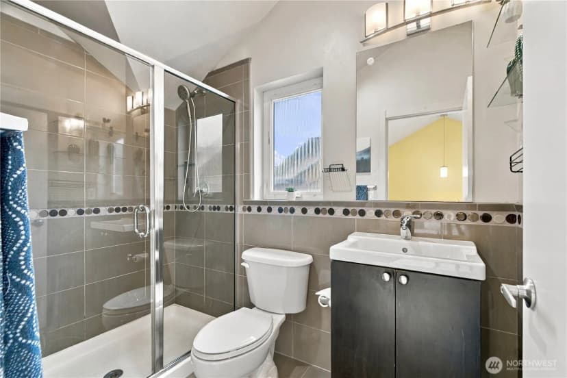 Property photo for 1710 Dexter Ave N #a, Seattle photo 15