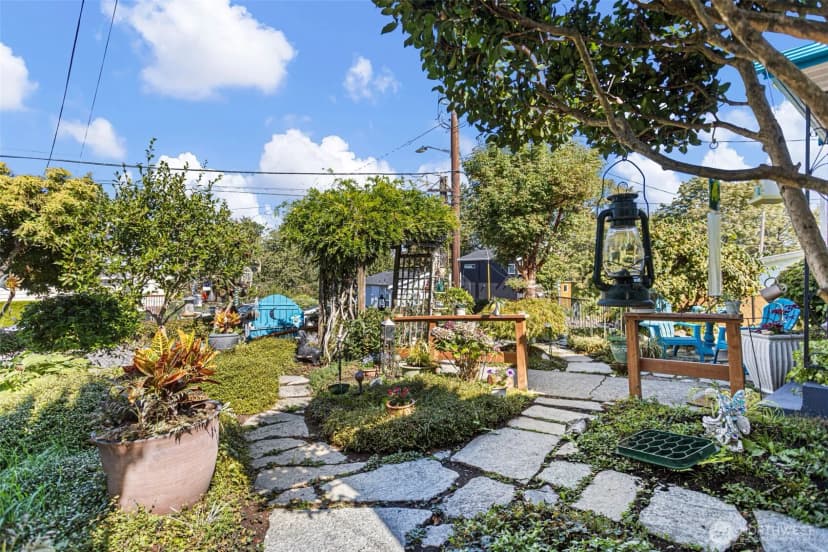 Property photo for 3809 S Trenton Street, Seattle photo 5