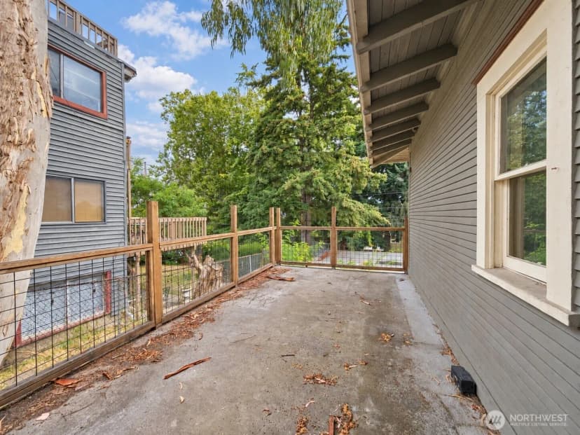 Property photo for 1423 S Yakima Avenue, Tacoma photo 32