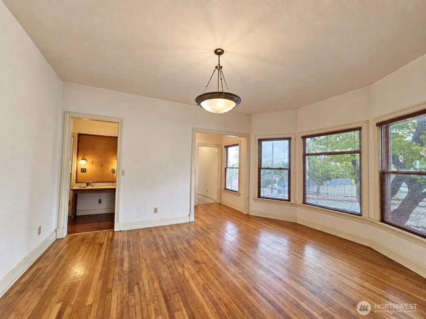 Property photo for 1423 S Yakima Avenue, Tacoma photo 7