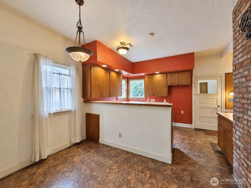 Property photo for 1423 S Yakima Avenue, Tacoma photo 9