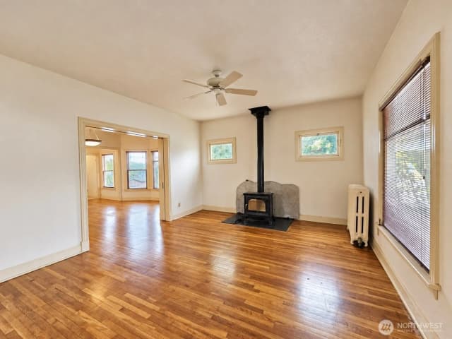 Property photo for 1423 S Yakima Avenue, Tacoma photo 5