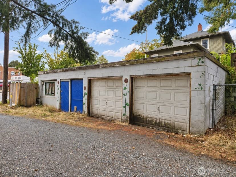 Property photo for 1423 S Yakima Avenue, Tacoma photo 39