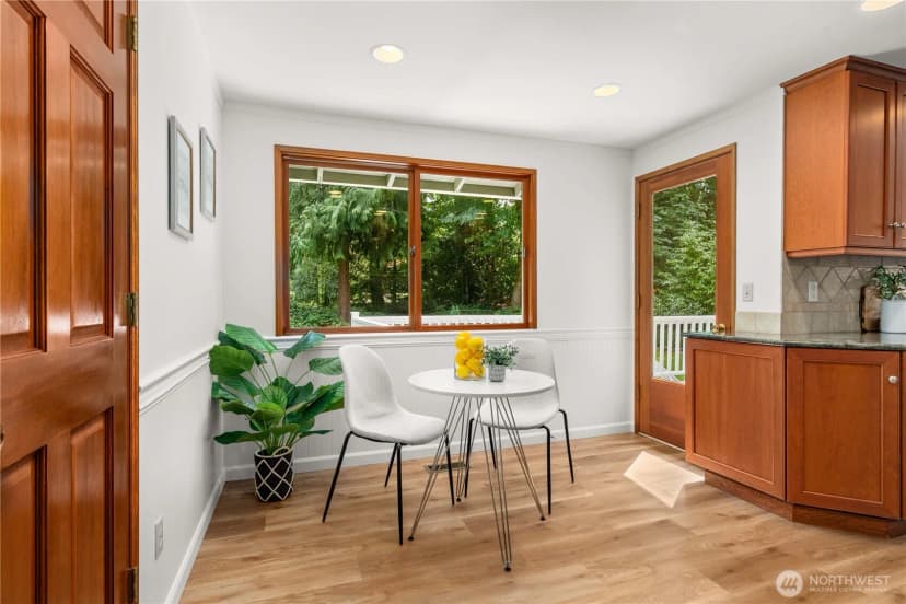 Property photo for 21415 Se 16th Place, Sammamish photo 11