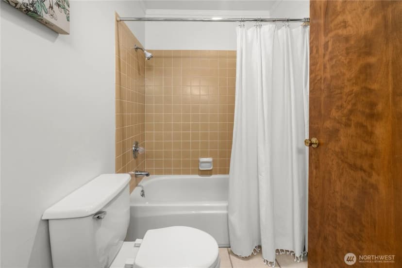 Property photo for 21415 Se 16th Place, Sammamish photo 16