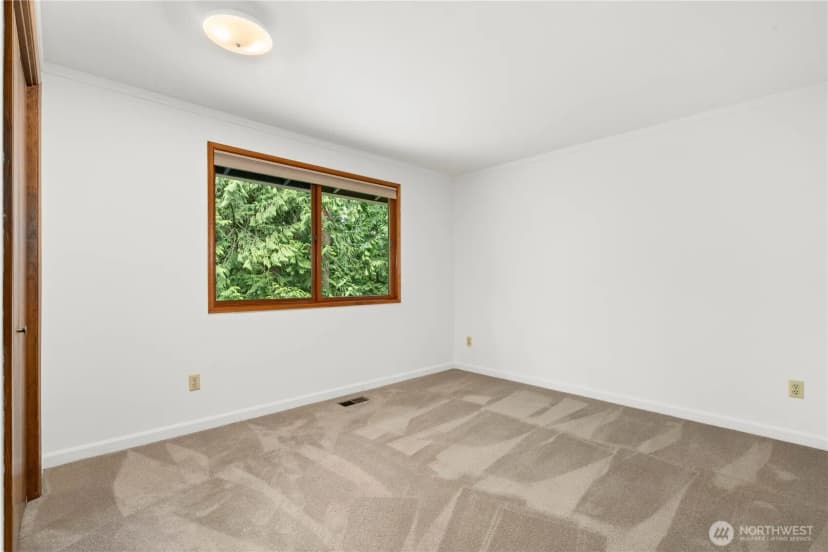 Property photo for 21415 Se 16th Place, Sammamish photo 15
