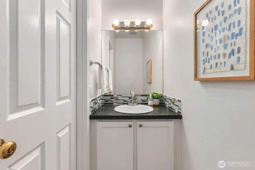Property photo for 5622 46th Avenue Sw, Seattle photo 16