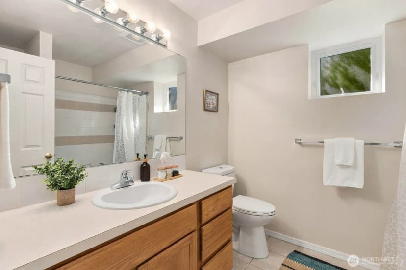Property photo for 5622 46th Avenue Sw, Seattle photo 36
