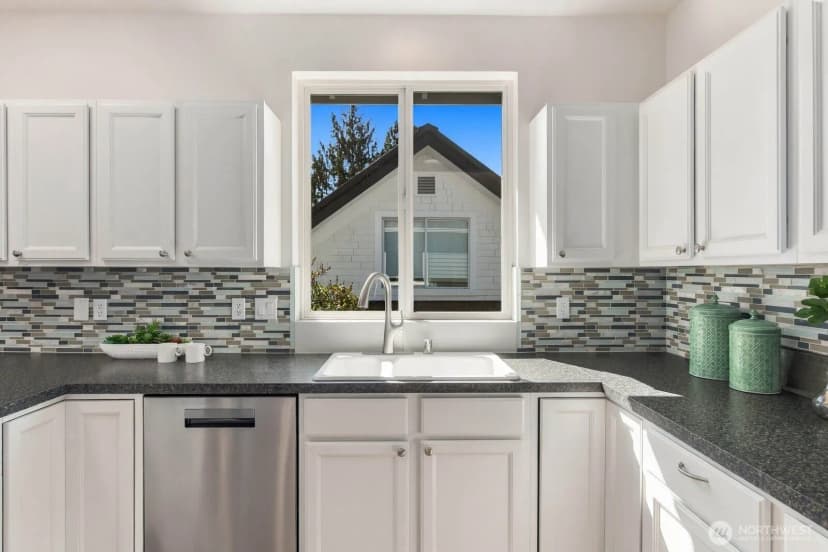 Property photo for 5622 46th Avenue Sw, Seattle photo 10