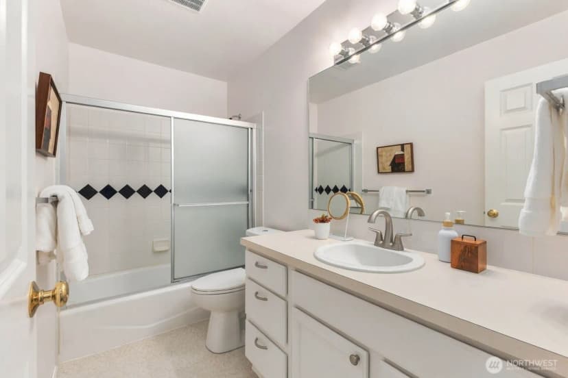Property photo for 5622 46th Avenue Sw, Seattle photo 26