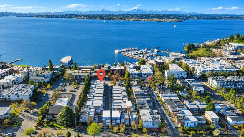 Property photo for 201 4th Court S #15, Kirkland photo 39