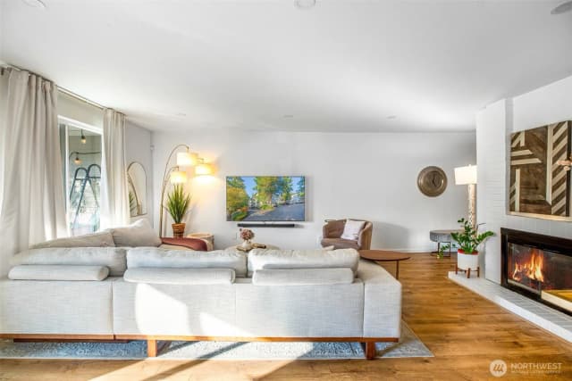 Property photo for 3206 80th Avenue Se #3, Mercer Island photo 5